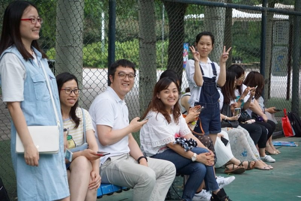 教授和乖乖女H灌满阮阮视频