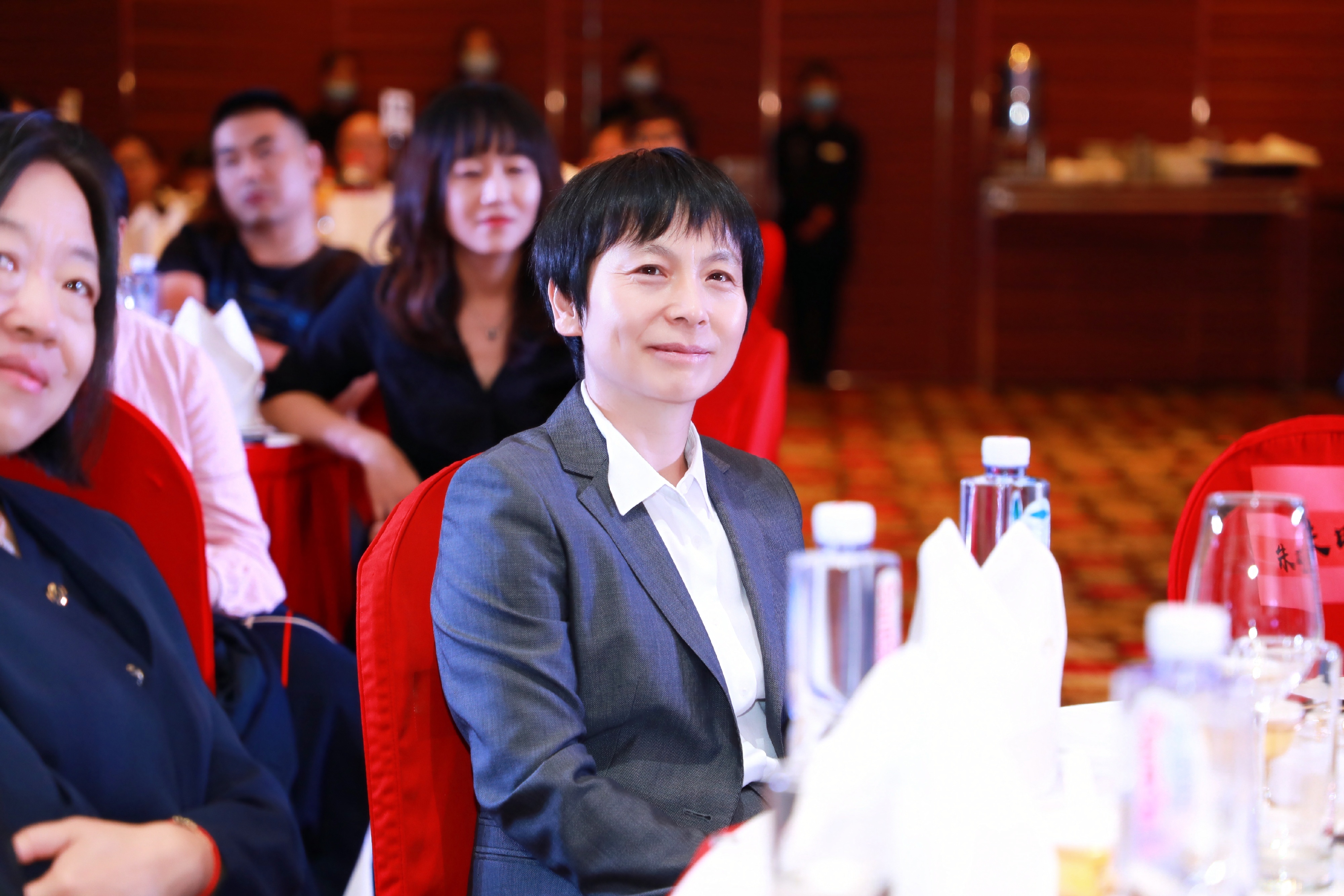 教授和乖乖女H灌满阮阮视频
